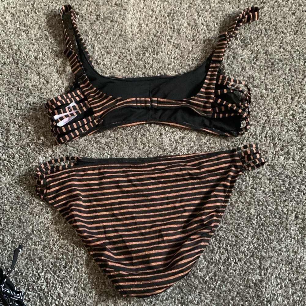 NWOT Bikini - Picture 3 of 3